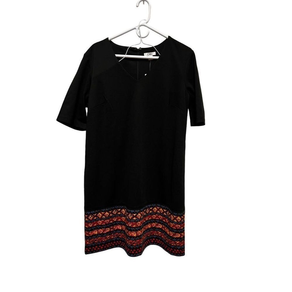 NWT Cato Womens Large Black V-Neck Short Sleeve Shift Dress Embroidered‎ Hem NWT